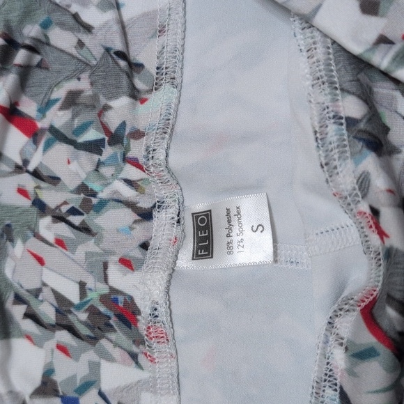 FLEO CrossFit Spandex Workout Shorts 2.5" Midrise Gray Abstract Print Small - Picture 4 of 10